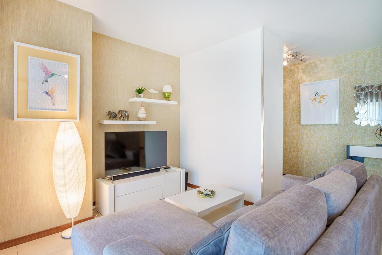 Alohouse Nazare Apartment Bagian luar foto