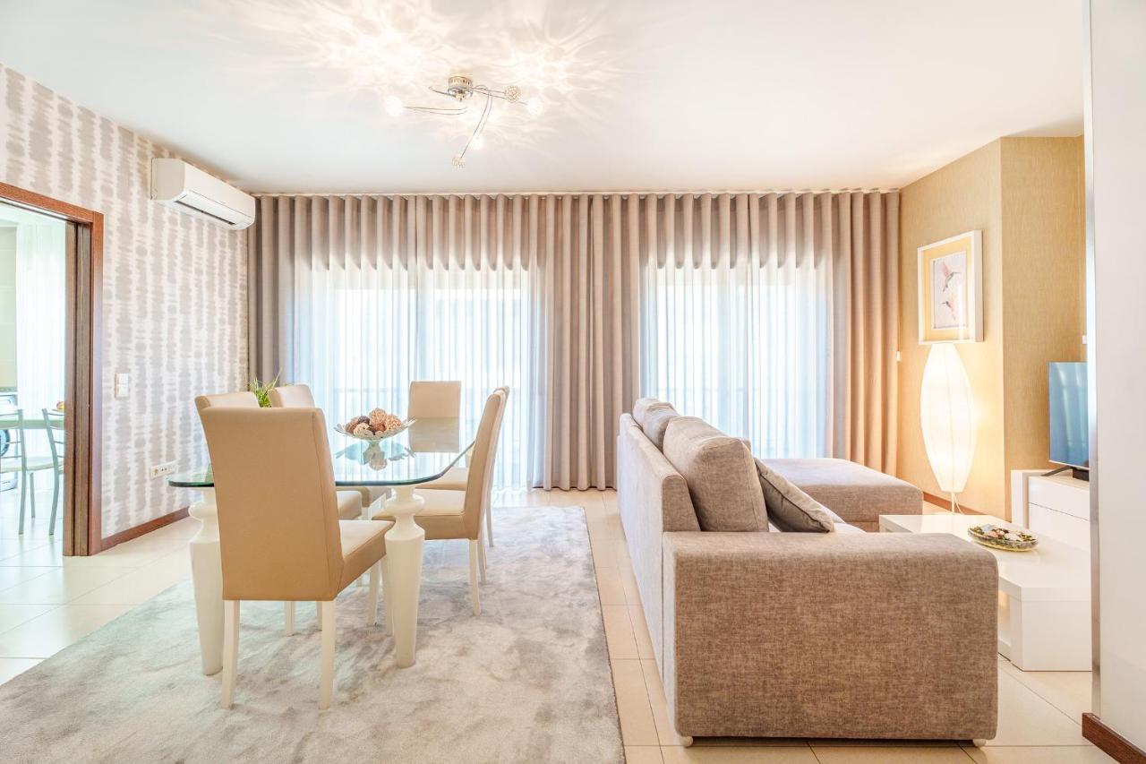 Alohouse Nazare Apartment Bagian luar foto