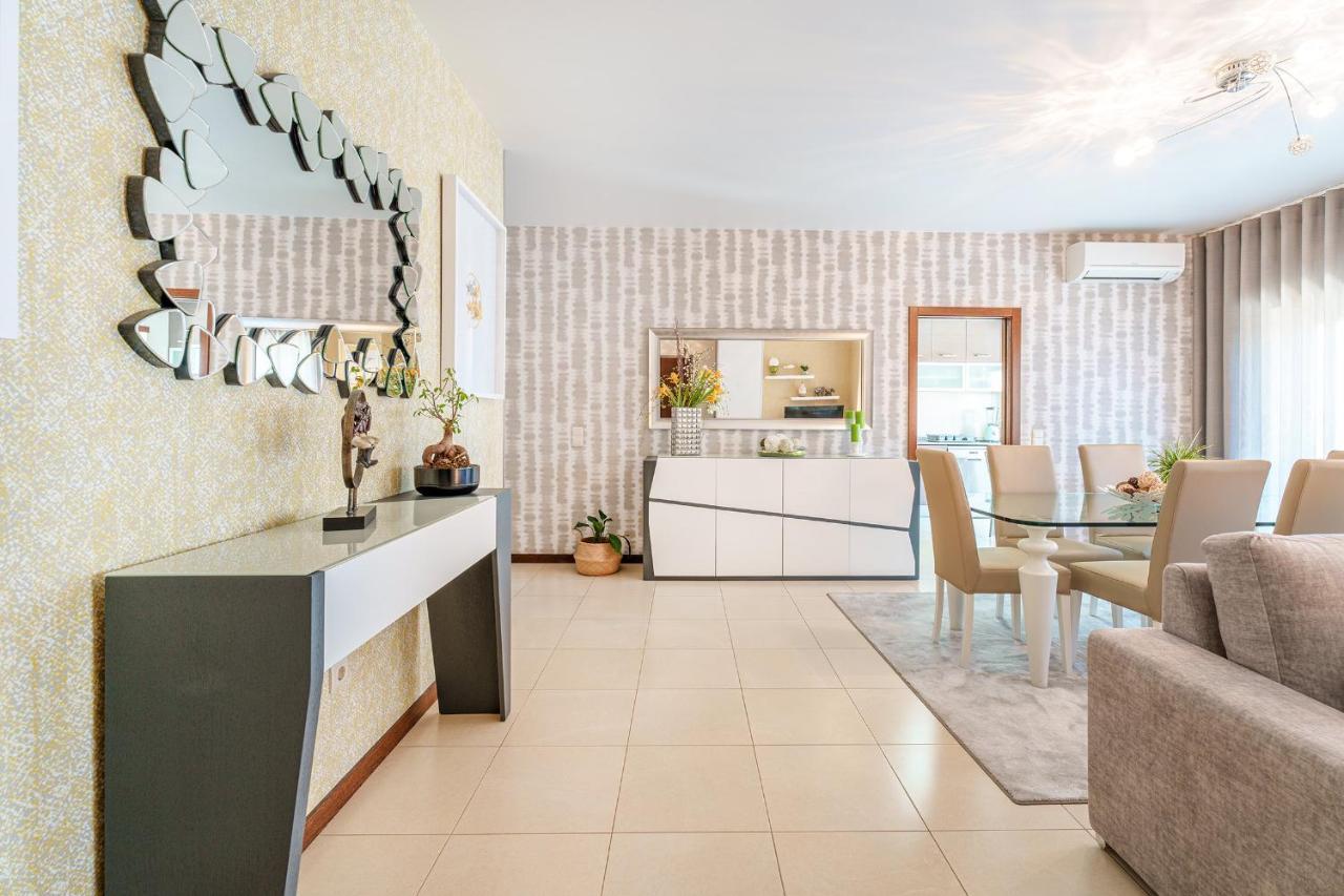 Alohouse Nazare Apartment Bagian luar foto