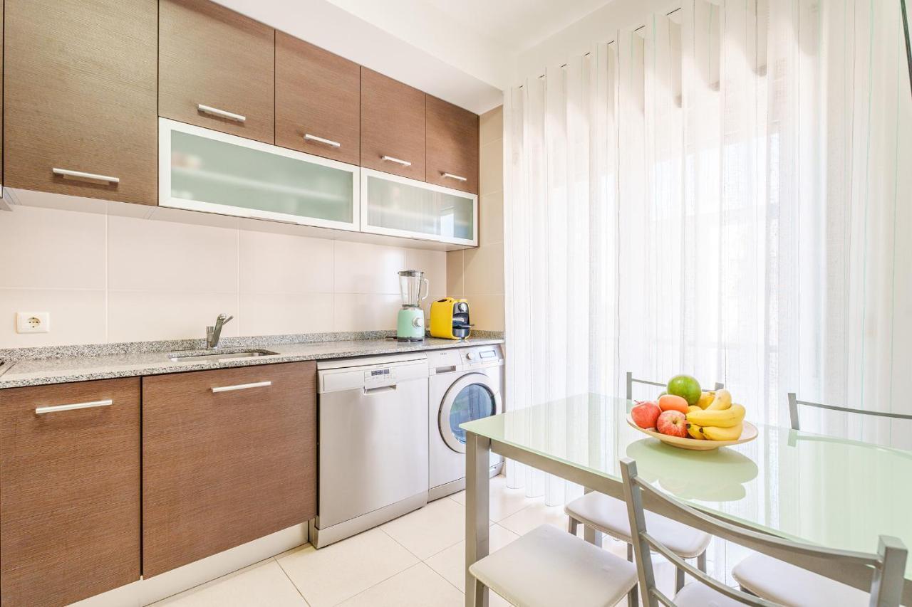 Alohouse Nazare Apartment Bagian luar foto