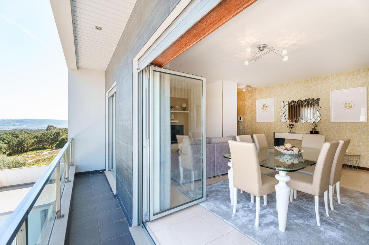 Alohouse Nazare Apartment Bagian luar foto
