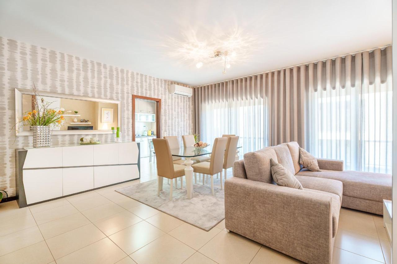 Alohouse Nazare Apartment Bagian luar foto